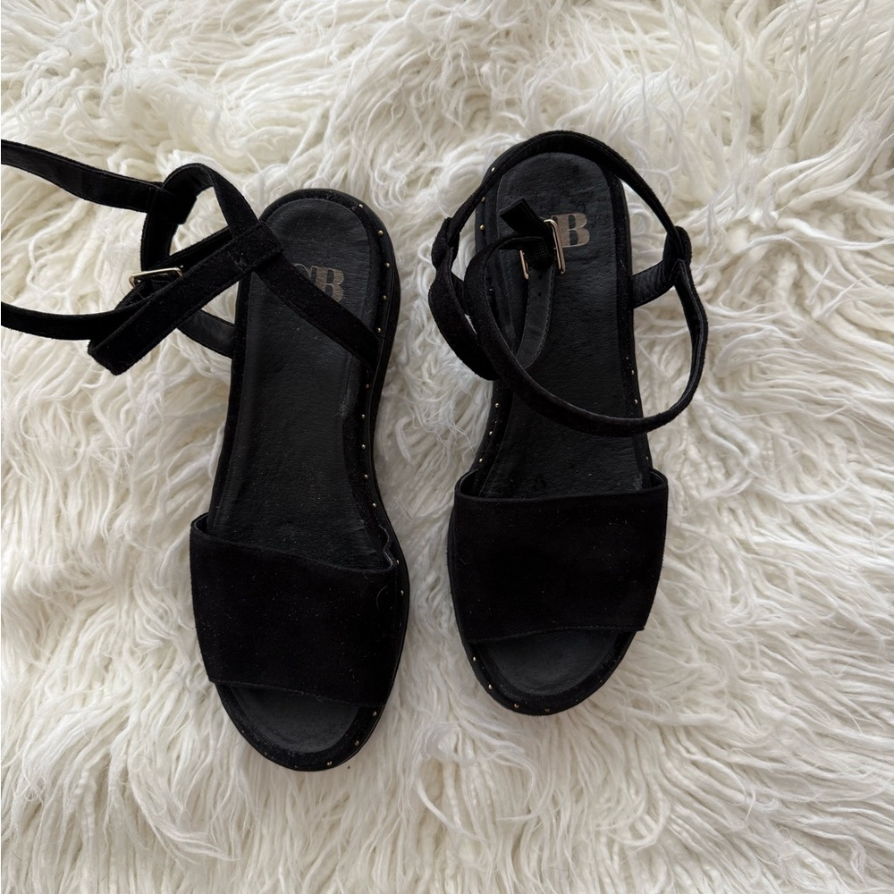 Gianni Bini Black Minimalist Sandals